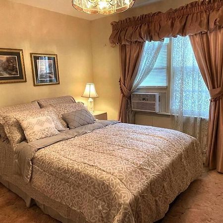 Entire Home In Buffalo - 6 Guests 3 Bedroom 1 Bath - Convenient Location - 25Min To Niagara Falls Экстерьер фото